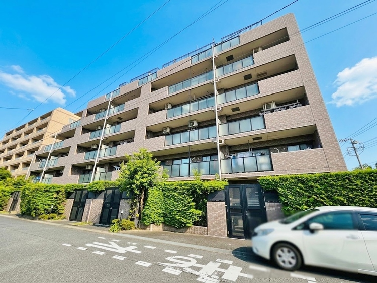 外観 資料には掲載していない情報が、現地にはたくさんあります。是非一度、現地をご確認ください。