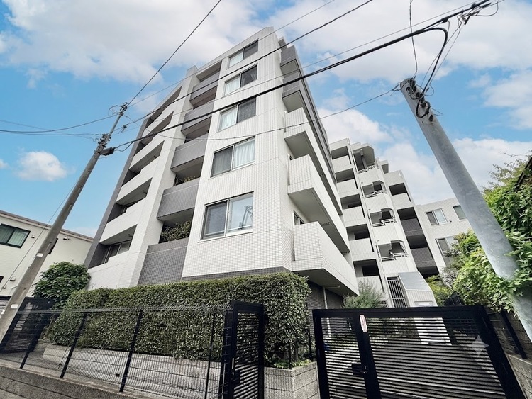 外観 ライフプランニングからローンまで、一貫してご説明させていただきます。お気軽にお問い合わせくださいませ。