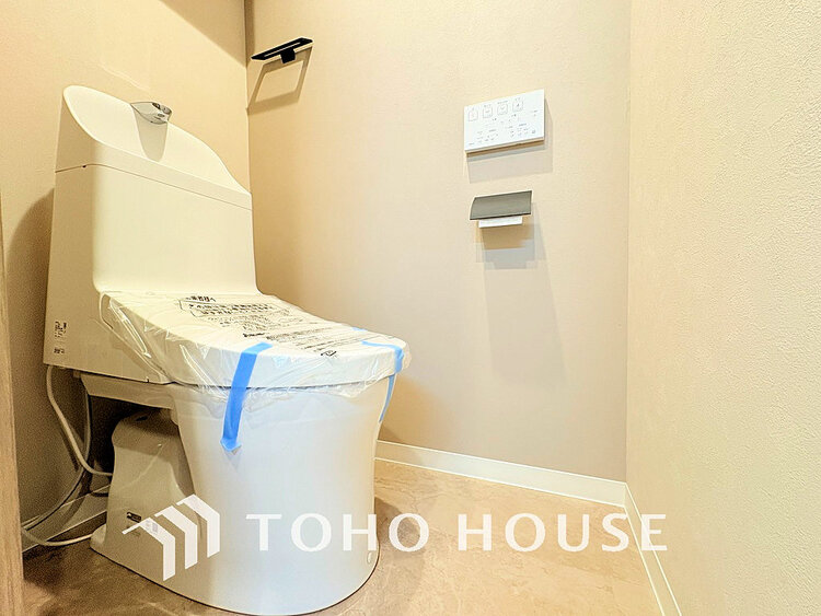 トイレ トイレには快適な温水洗浄便座付