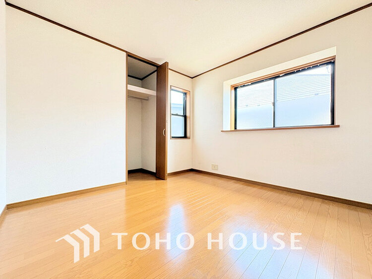内装 家具の配置のし易い室内です。趣味の部屋としても充分な広さです