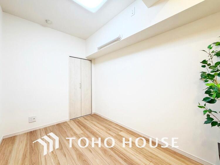 内装 シンプルですっきりとした室内は飽きのこない居心地の良い雰囲気