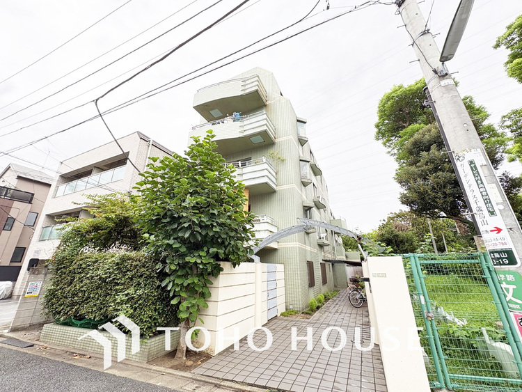 外観 〜新築気分でお住まいいただける新規リノベーション住戸〜広々としたルーフバルコニー付き角部屋2DK〜