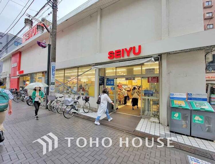 周辺 西友千歳烏山店まで約1100m