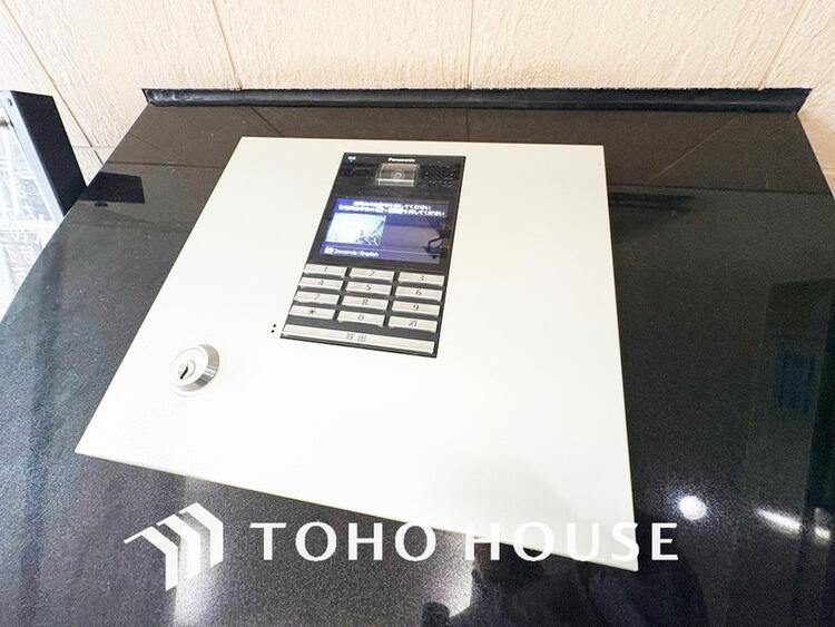 エントランス エントランスはオートロック完備で安心のセキュリティ性
