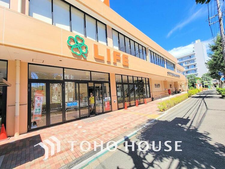 周辺 ライフ青葉しらとり台店まで約130m