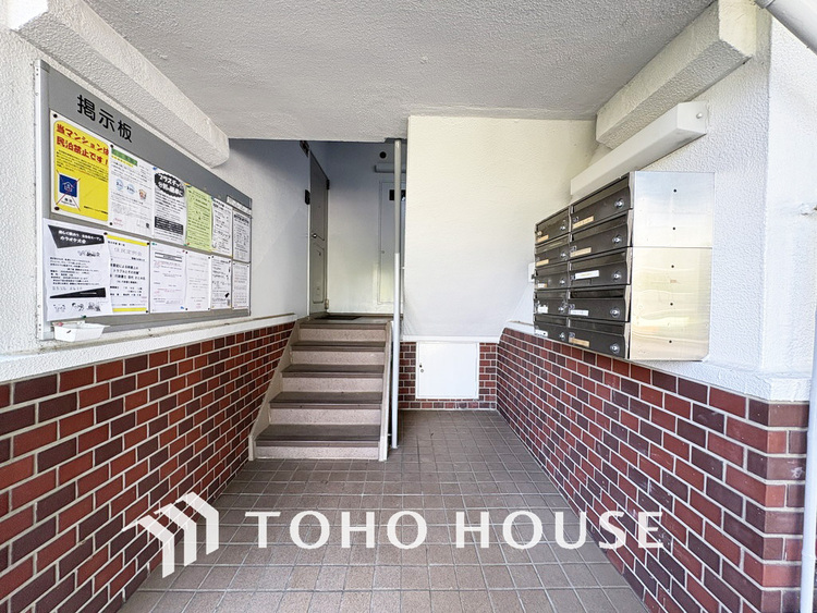 エントランス マンション入り口