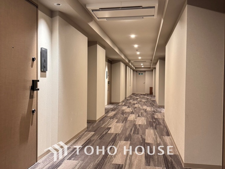 その他 漂う上質な空気感、マンションに入れば「おかえりなさい」と迎えてくれそうなエントランス。最良の心配りを感じるマンションでした。