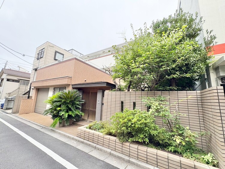 その他 飽きのこないシンプルモダンな外観です。