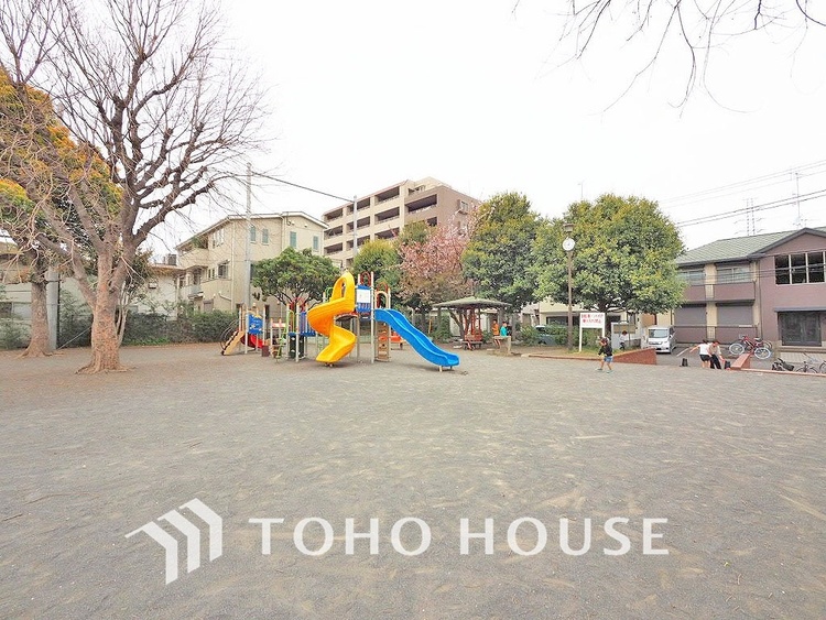 周辺 千年中央公園　距離200m