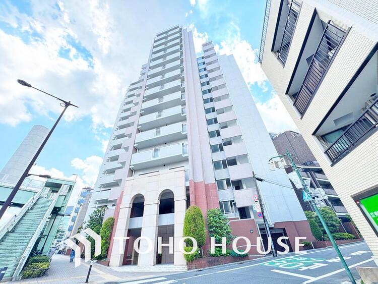 外観 〜大切なペットと住まう〜南西向きの角部屋〜オートロック・防犯カメラ・宅配ボックスと設備も充実〜