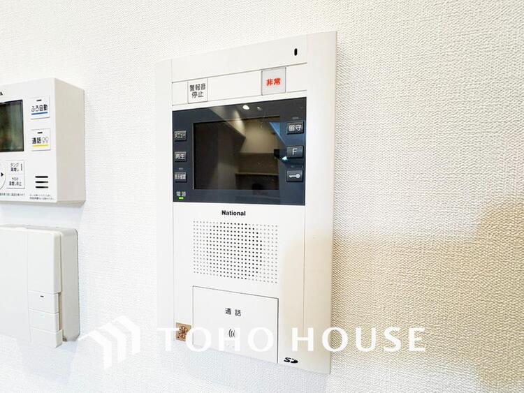 その他 「モニターホン」誰が来てもわかる様にモニター付きインターホンを設置。快適と安らぎを合わせた優しい設計。