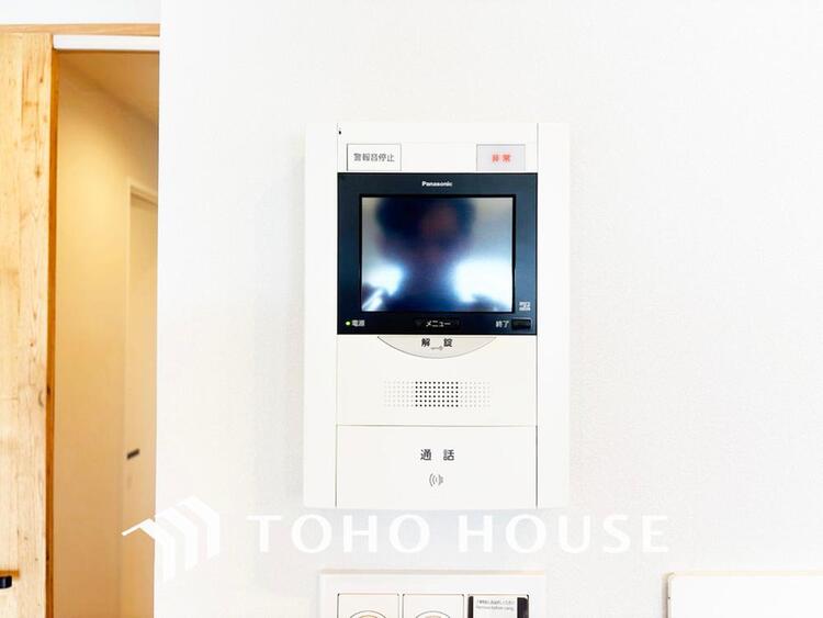 その他 「モニターホン」誰が来てもわかる様にモニター付きインターホンを設置。快適と安らぎを合わせた優しい設計。