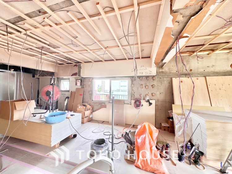 キッチン 【改装中】【Kitchen】キッチンは家族の絆を育む大切な空間。シンプルで使い易いSystemKitchenで愉しく作る料理は愛情のある美味しいご馳走に。