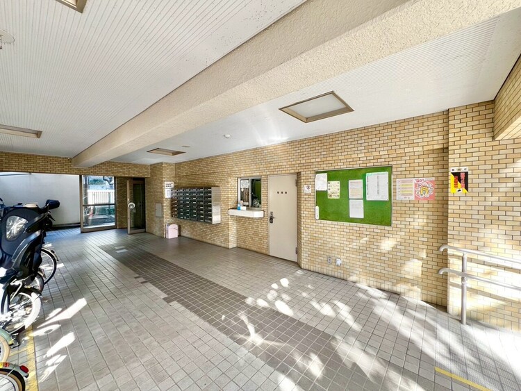その他 館内は静寂な中が保たれており、管理が行き届いている印象を受けました。