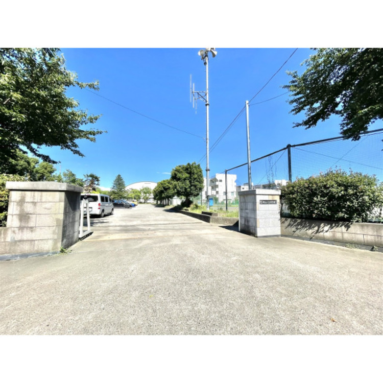 周辺 狭山ヶ丘中学校(約1440m)