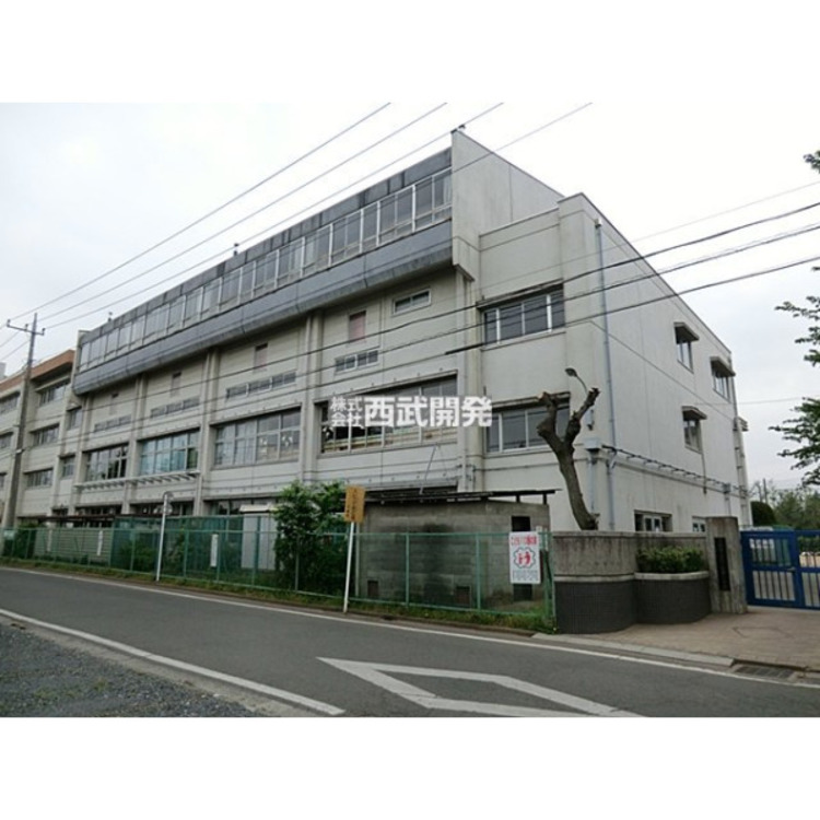 周辺 霞ヶ関東小学校(約610m)