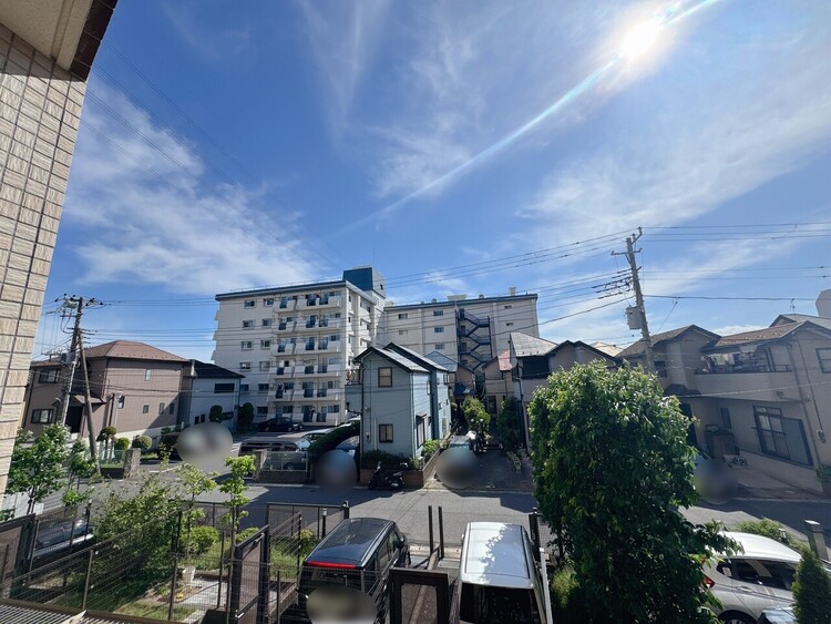 バルコニー 頬をなでる、優しい風を感じることが出来ます。
