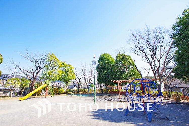 周辺 南生田２丁目公園　距離1400ｍ