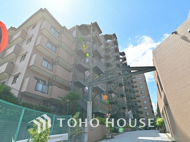外観 〜専有面積110平米超えのゆとりある4LDK住戸〜角部屋、2面バルコニー付きのため陽当たり・通風良好〜