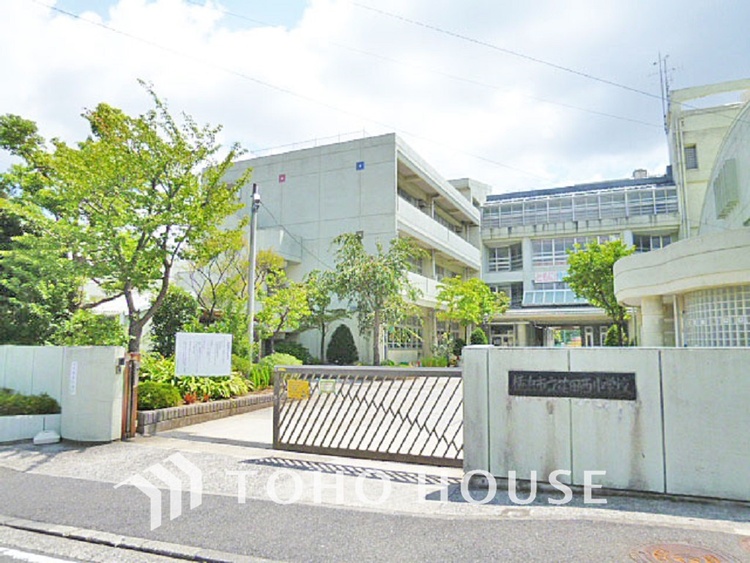 周辺 横浜市立荏田西小学校　距離1000ｍ