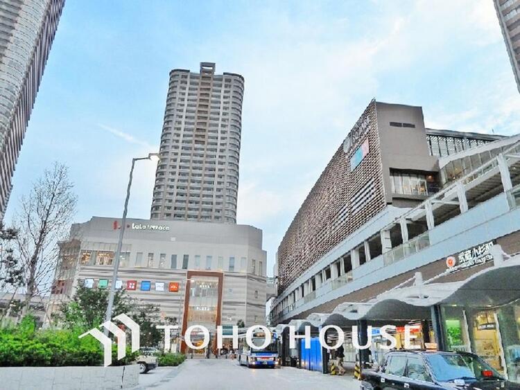 周辺 東急東横線・目黒線・JR南武線「武蔵小杉」駅まで約800m