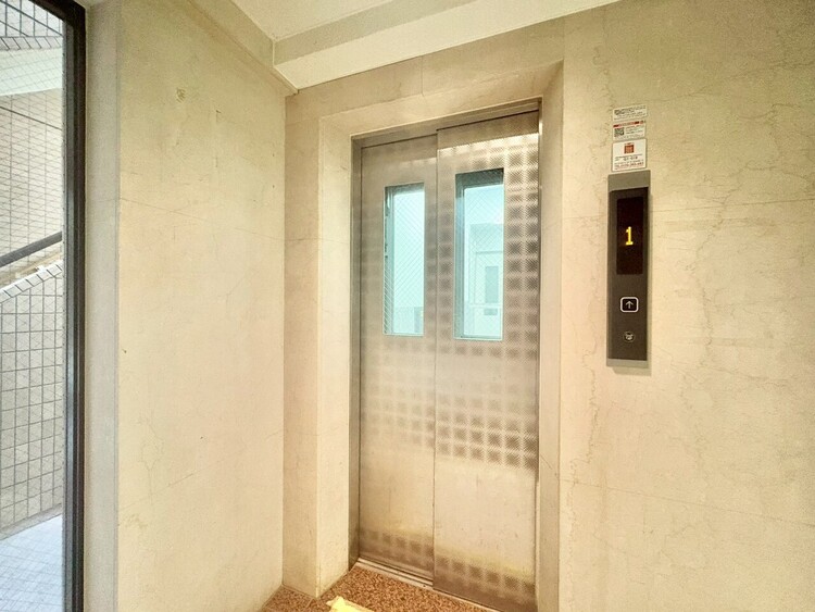 その他 エレベーター完備のため荷物が多くなっても安心。