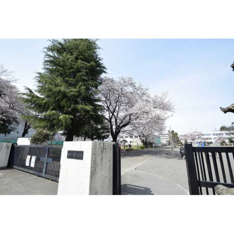 周辺 東小学校(約400m)