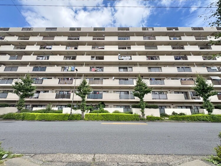 外観 資料には掲載していない情報が、現地にはたくさんあります。是非一度、現地をご確認ください。