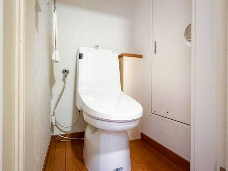 トイレ 清潔感のあるシンプルで使いやすいトイレです。