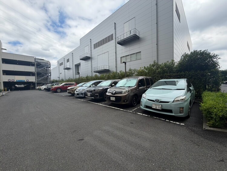 その他 駐車スペースが嬉しいですね。※空き状況は都度ご確認下さい。