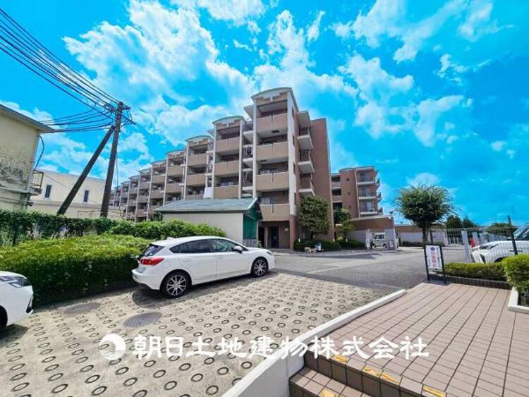 外観 【現地写真】時間のゆとりと空間、暖かな陽光がもたらす光と風を独占してください。新しい暮らしが始まります。
