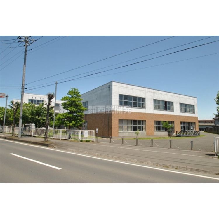 周辺 入間川小学校(約1100m)
