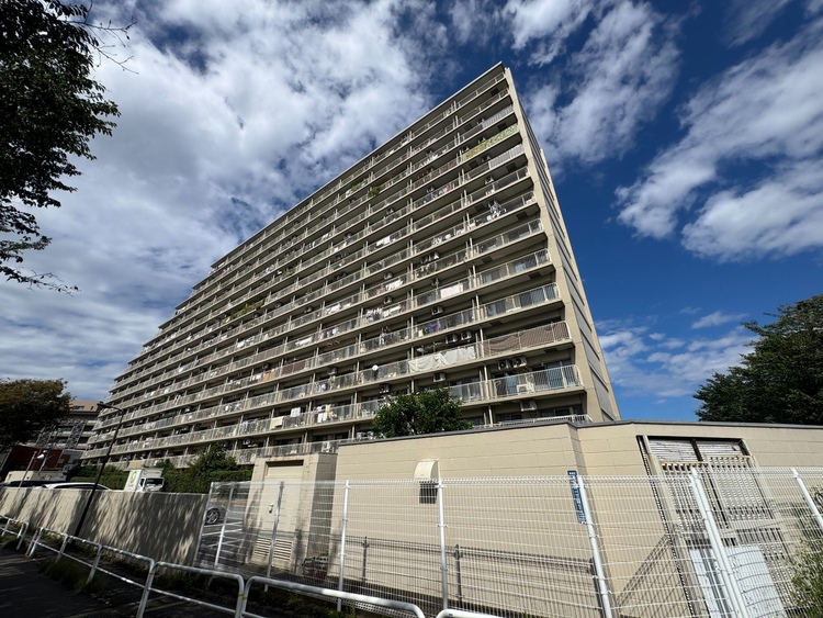 外観 資料には掲載していない情報が、現地にはたくさんあります。是非一度、現地をご確認ください。