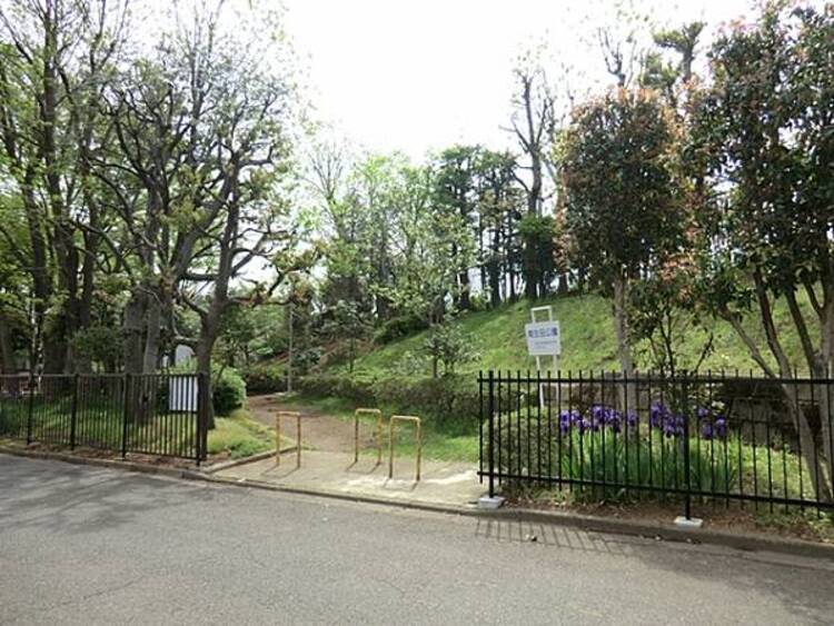 周辺 南生田公園　950ｍ
