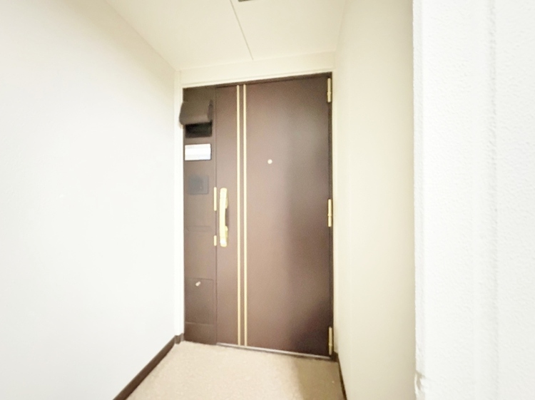 玄関 玄関を開ければ、そこは安らぎのご自宅。