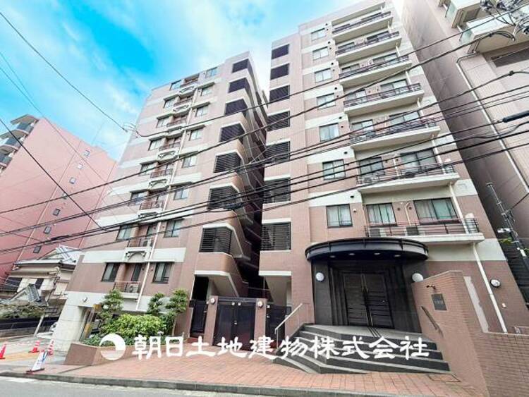外観 【外観・立地】その家から感じられる、気品・上質・重厚感・極細やかさ、そのすべては見た者に安らぎを与える特別な空間です。