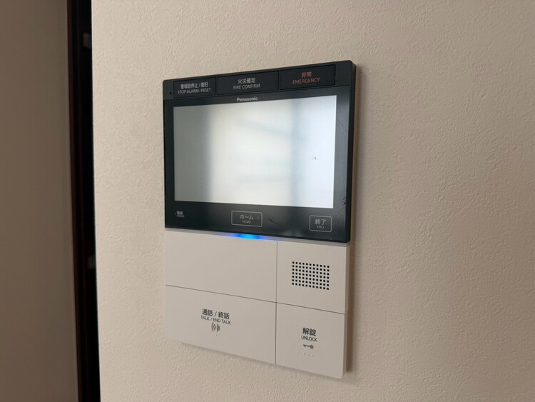 その他 誰が来てもわかる様にモニター付きインターホンを設置。