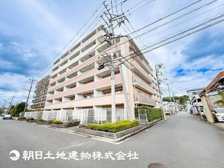 外観 【外観写真】表現された空間はたくさんの光を浴び、風を感じ、暮らしの時間を豊かにしてくれます。