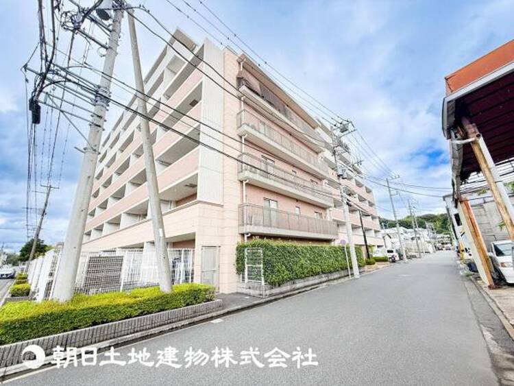外観 快適な日常を支える機能性と強さがひとつになった自慢のキッチンです。