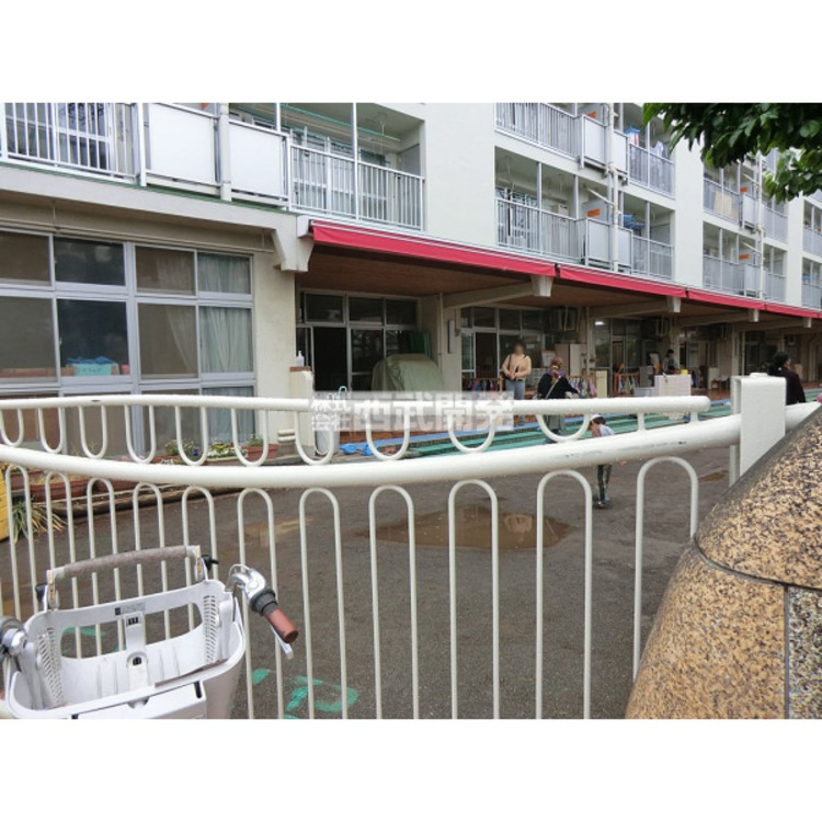 周辺 こぶし保育園(約750m)