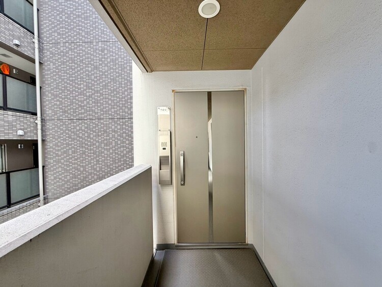 玄関 玄関を開ければ、そこは安らぎのご自宅。