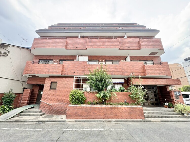 外観 資料には掲載していない情報が、現地にはたくさんあります。是非一度、現地をご確認ください。
