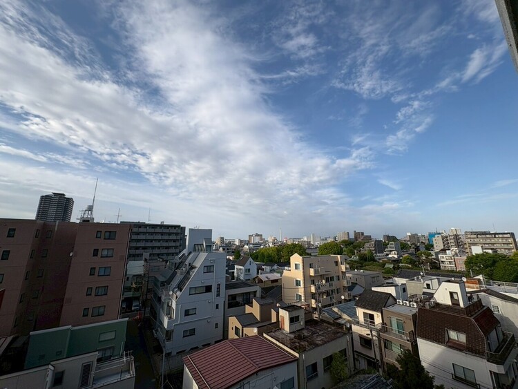 その他 眺望や窓からの景色が良いと、家で過ごす時間も快適です。