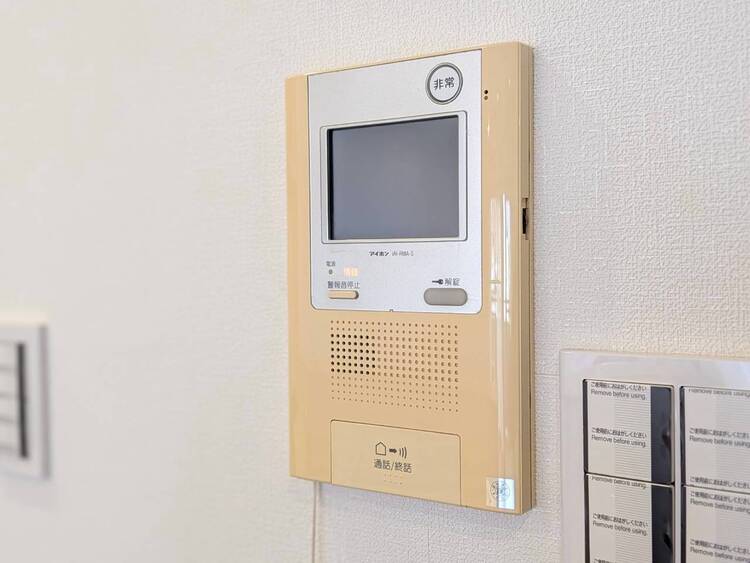 その他 誰が来てもわかる様にモニター付きインターホンを設置。