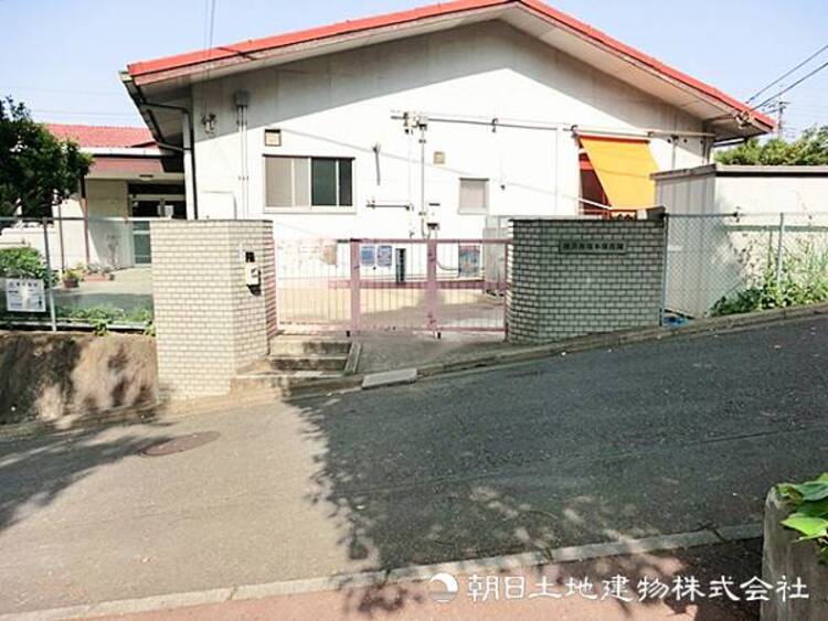 周辺 【境木保育園】460ｍ　緑豊かな環境で子どもたちの感性を育み、伸び伸びとした保育を実践。温かいアットホームな雰囲気の中、一人ひとりの個性と生きる力を大切に育む地域に愛される園です。