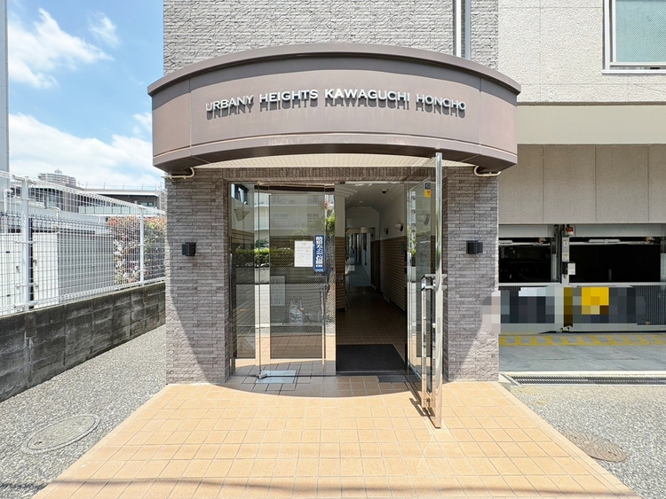 エントランス 外と内をつなぐエントランスは、まさに顔となる場所。