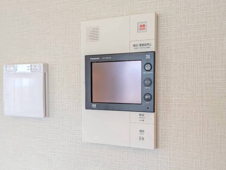 その他 誰が来てもわかる様にモニター付きインターホンを設置。