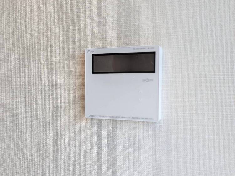 その他 見やすい画面で操作しやすい給湯パネル。