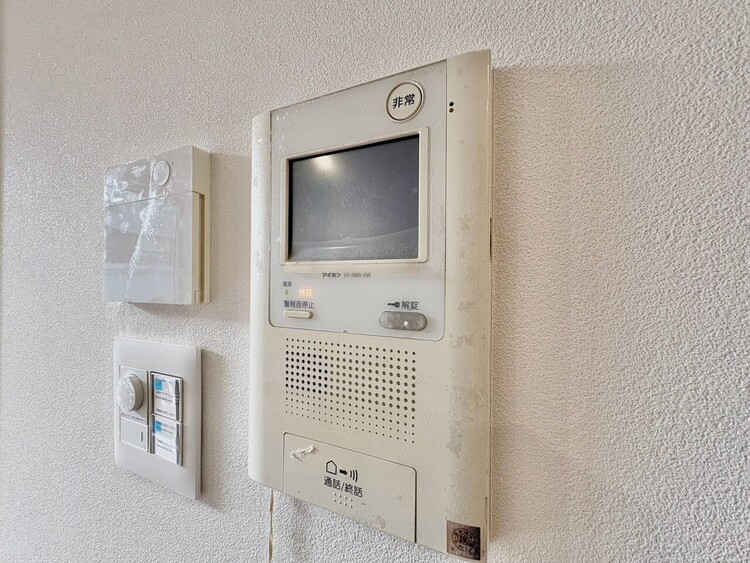 その他 誰が来てもわかる様にモニター付きインターホンを設置。