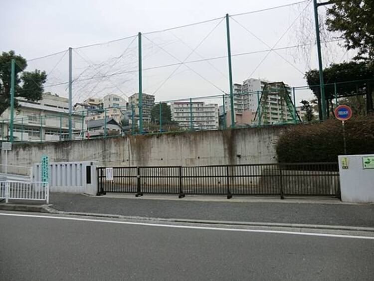周辺 横浜市立宮谷小学校まで約460ｍ